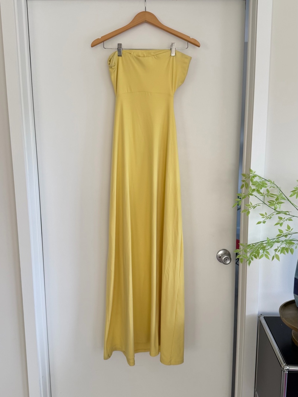 Susana Monaco Yellow Strapless Open Back Maxi Dress